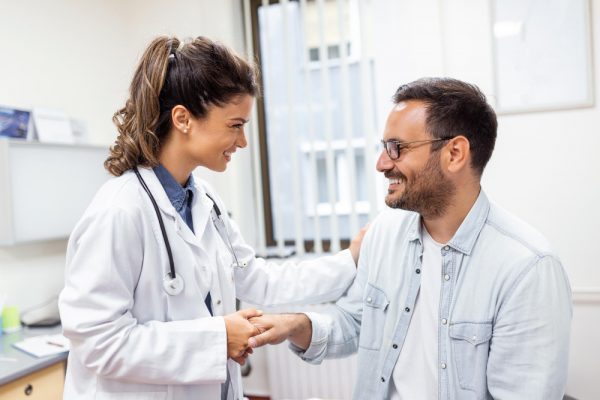 Veja o que é medicina humanizada e como desenvolver este conceito ainda na faculdade